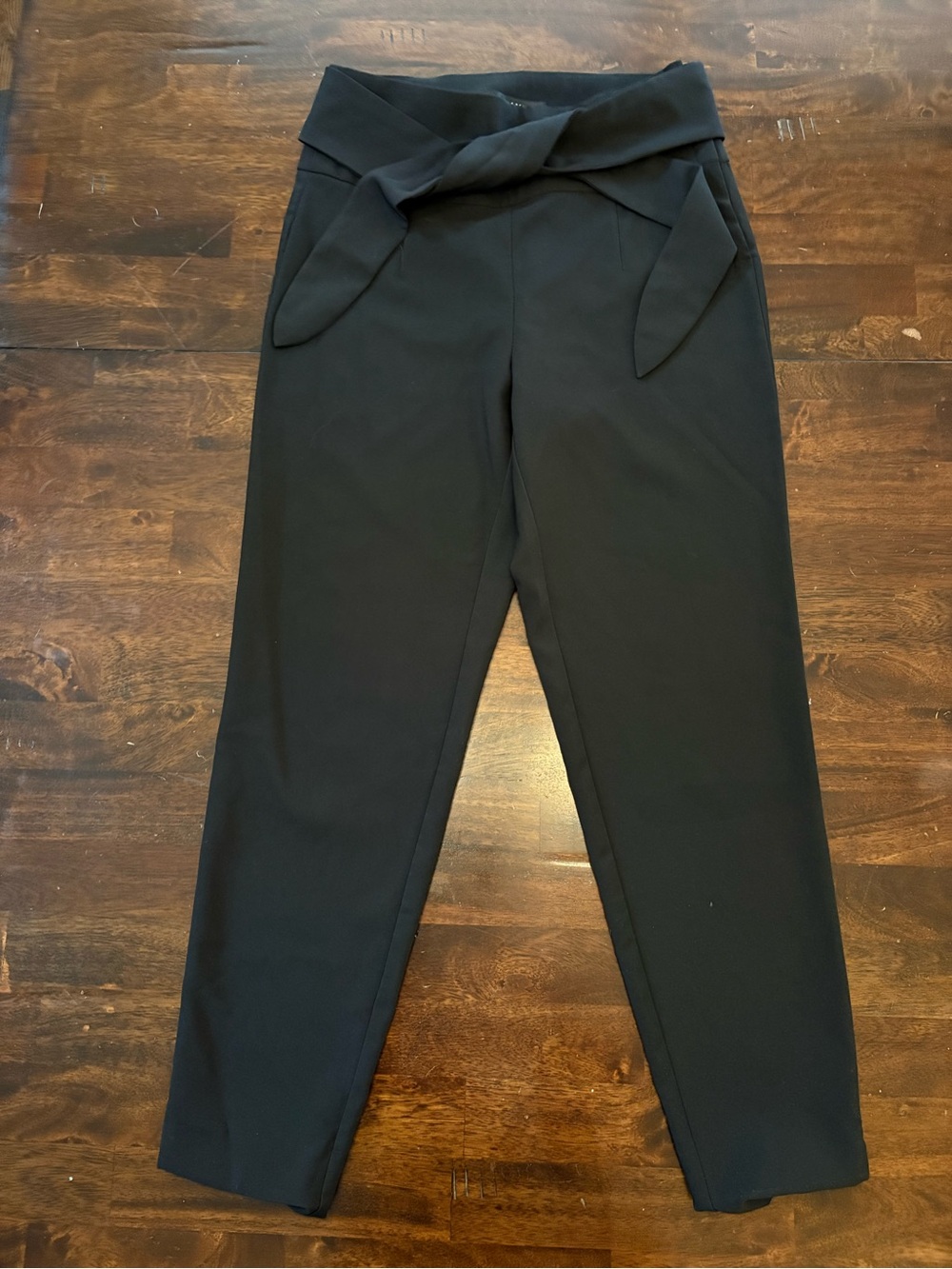 Dynamite Black Tie-Waist Cropped Trousers